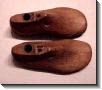 shoe-wood-13c-1.jpg